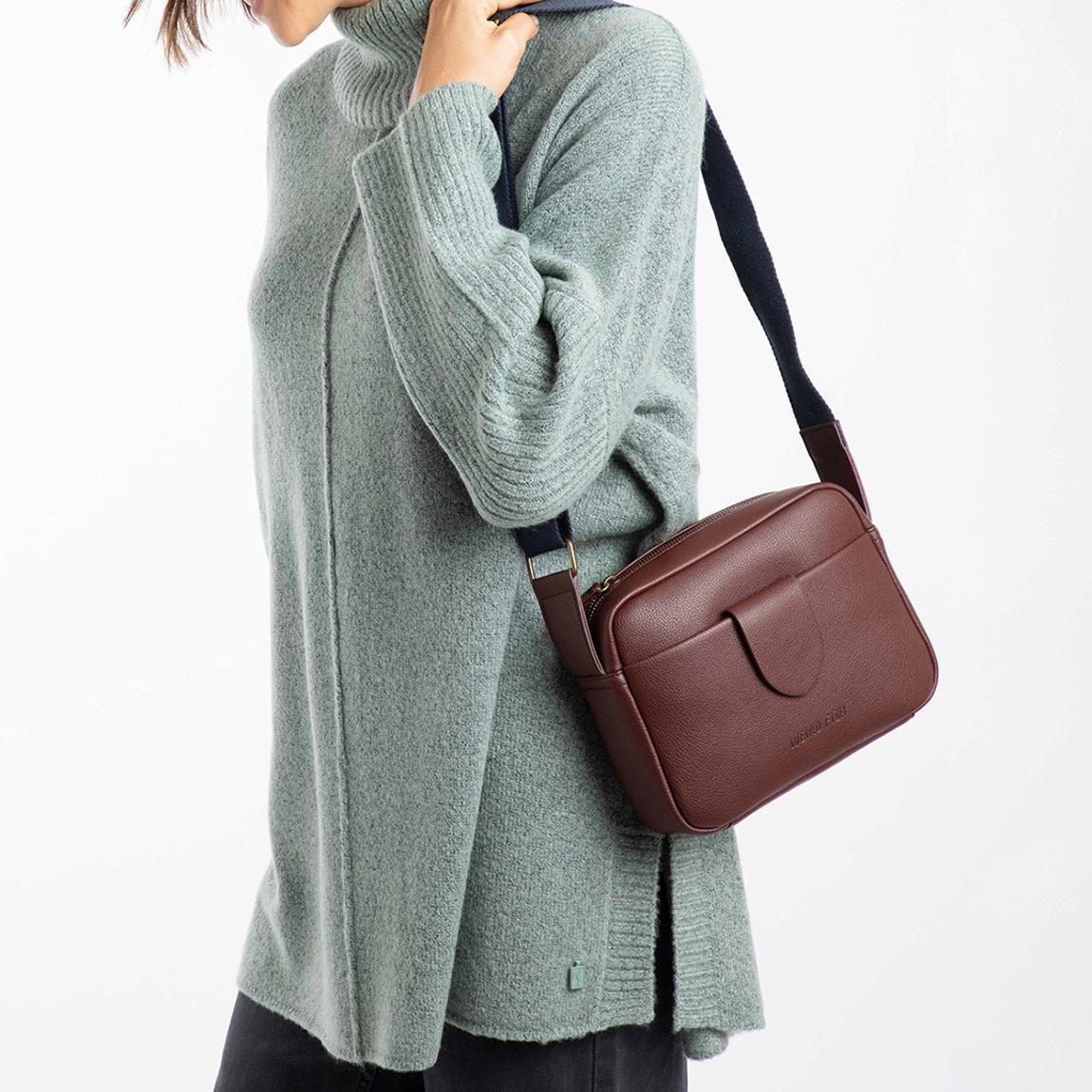 Cross Body Bag main product photo