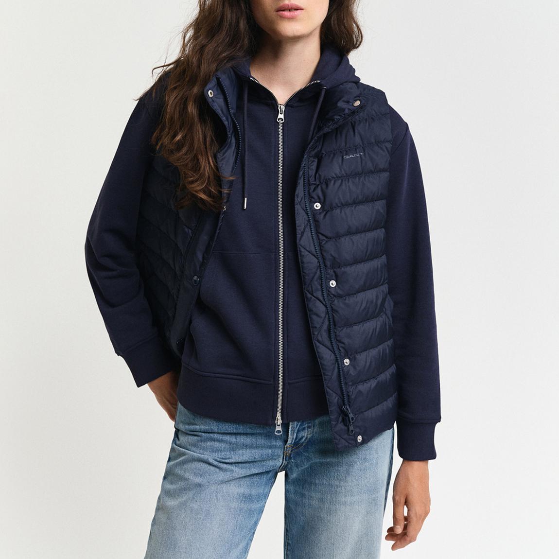 Navy Puffer Style Gilet main product photo