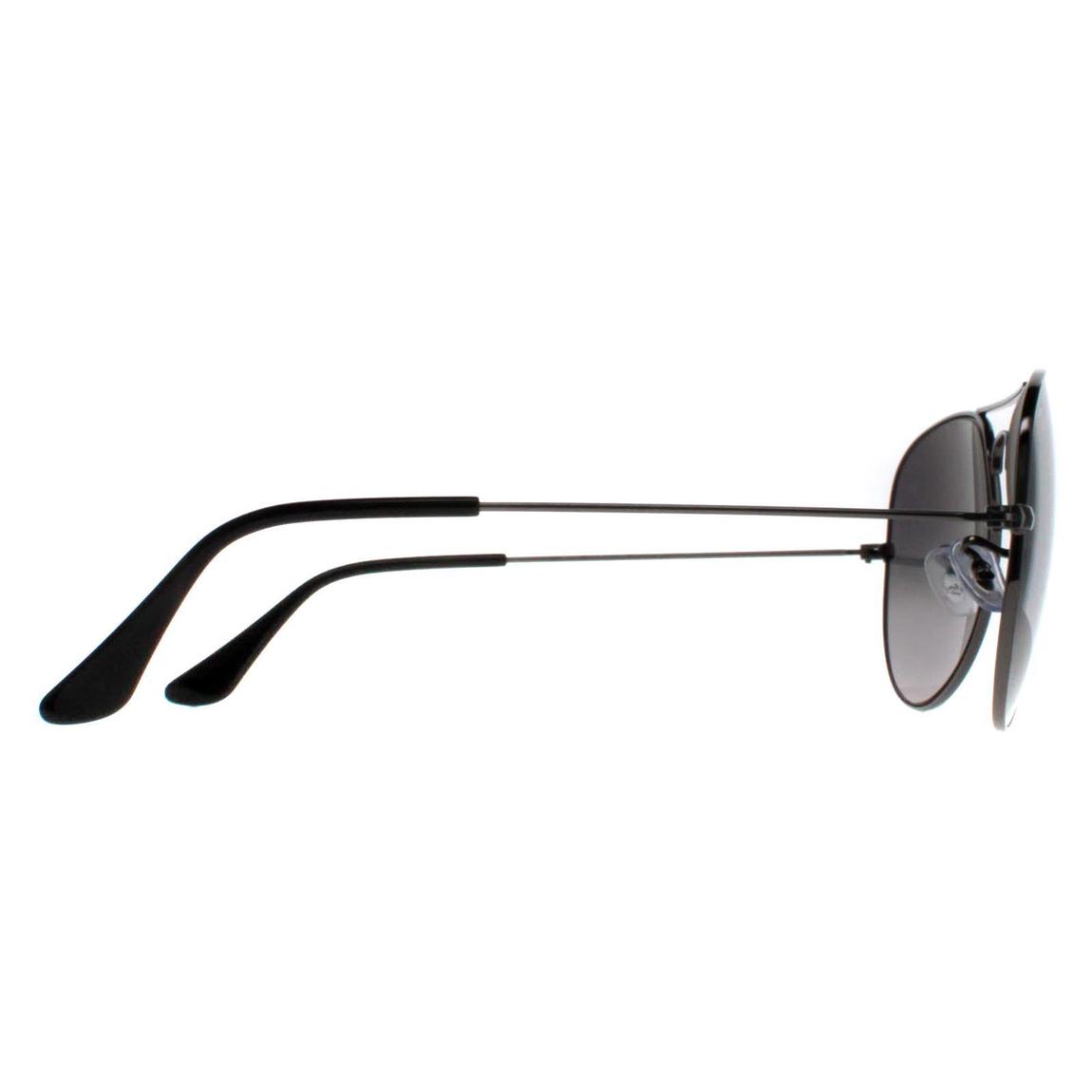Ray-Ban Sunglasses Aviator 3025 Gunmetal Polarized Blue Gradient Grey 004/78 58mm main product photo