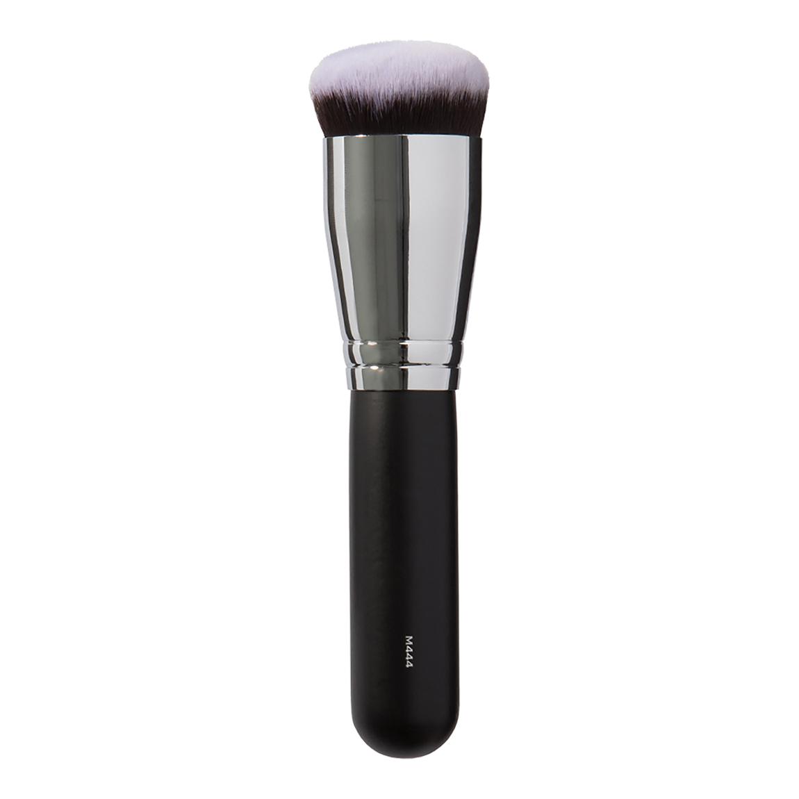 M444 - Definition Buffer Foundation Brush main product photo