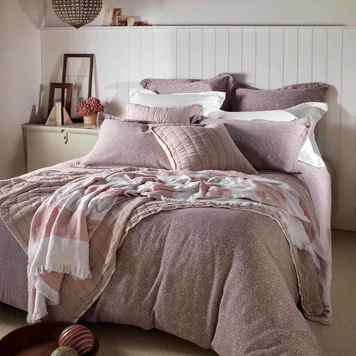 Jasmine Floral Jacquard 100% Cotton Duvet Cover, Emperor main product photo