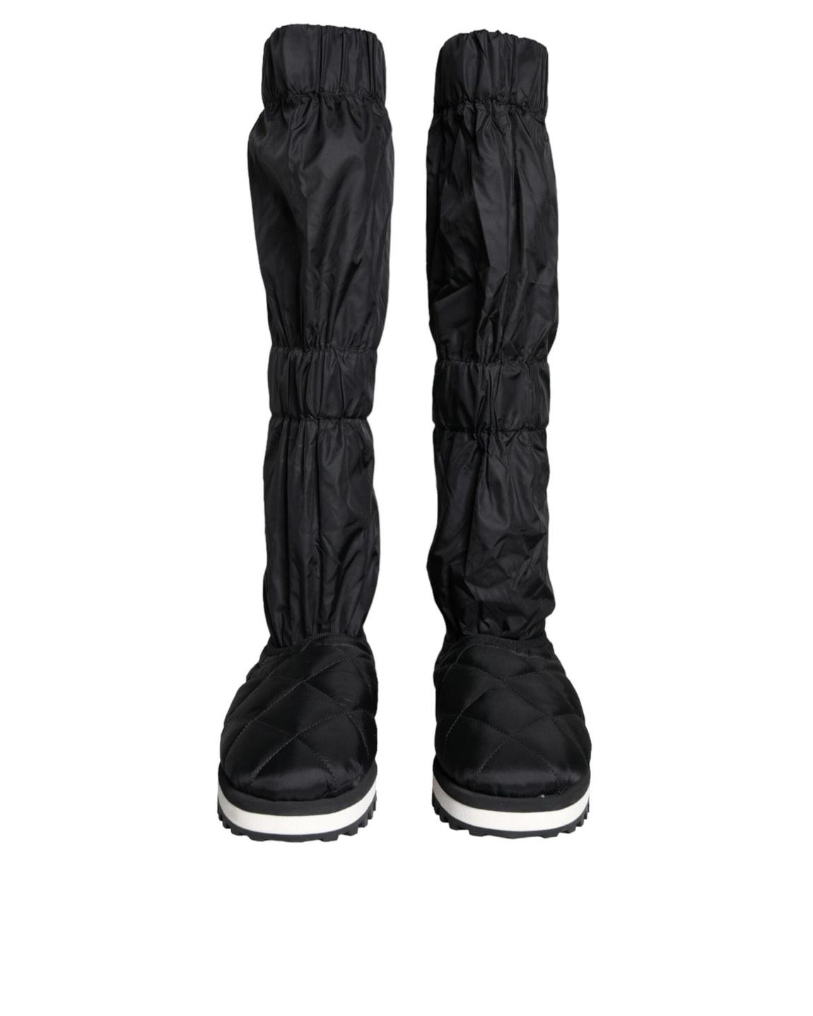 Quilted Nylon Boots ModelBlackSneakers main product photo