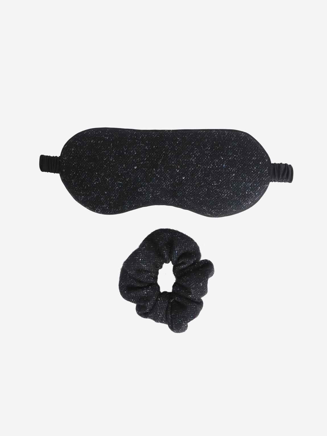 Black facemask and scrunchie set main product photo