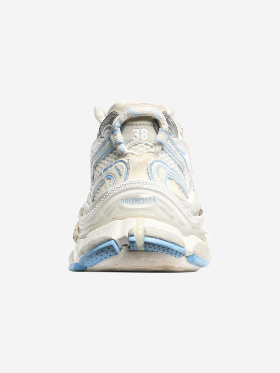 White and blue Runner 2.0 trainers main product photo