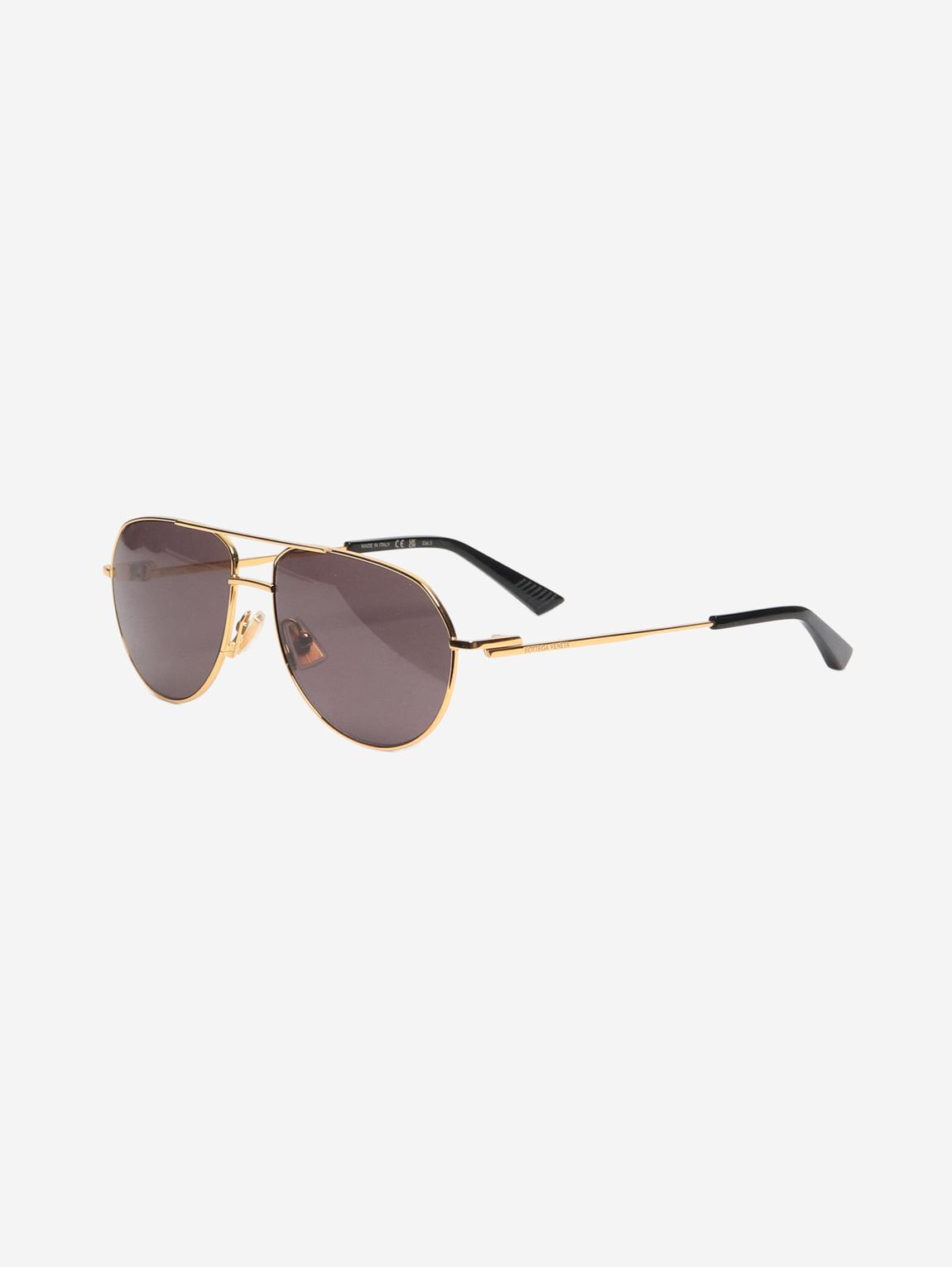 Gold Aviator sunglasses main product photo