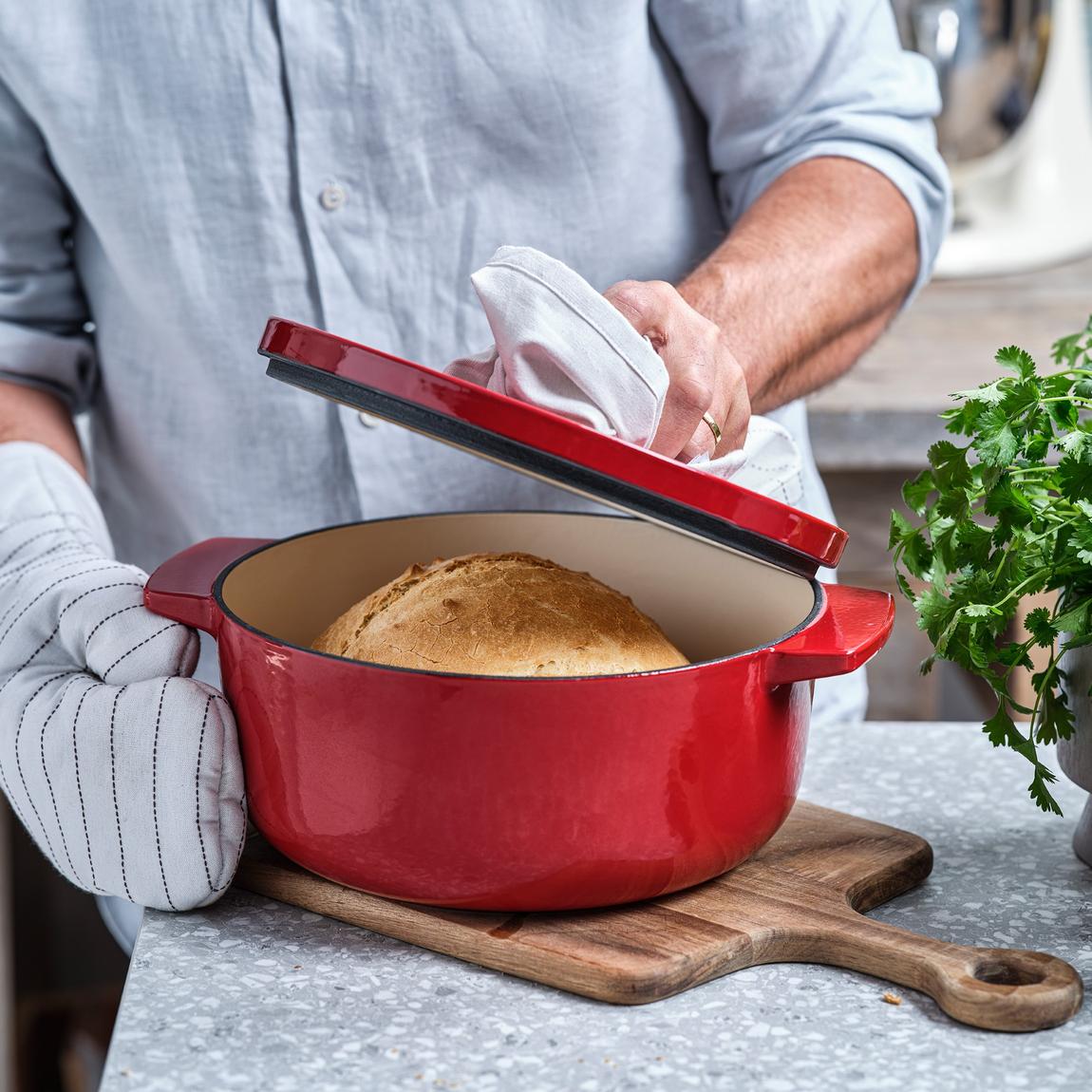Empire Red Cast Iron Casserole, 26cm. 5.2L main product photo