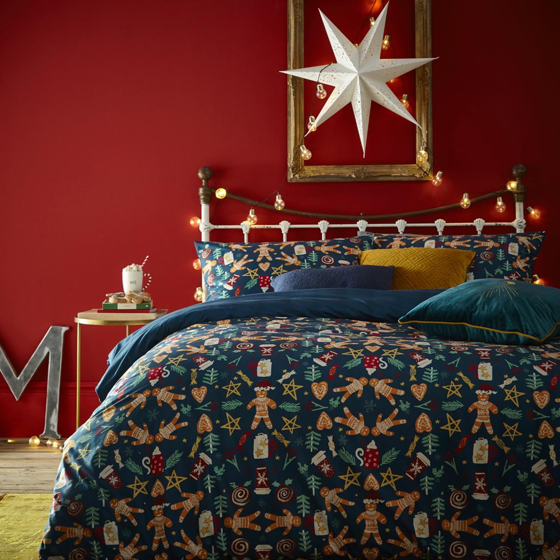 furn. Yule Tide Treats Navy Duvet Cover Set main product photo
