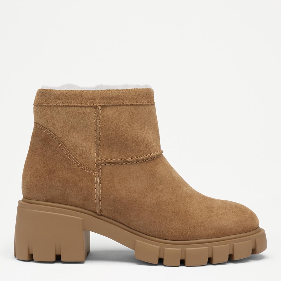Flat Short Boot Clean main product photo