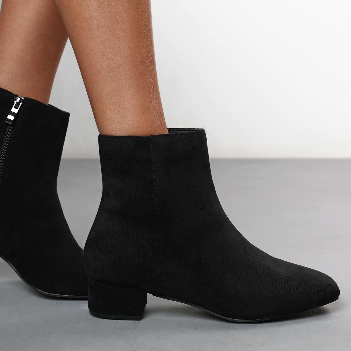 'Odetta' Low Block Heel Ankle Boot With Side Zip main product photo