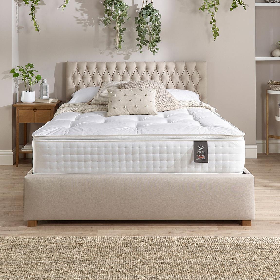 3000 Pocket Natural Pillow Top Mattress, Superking main product photo