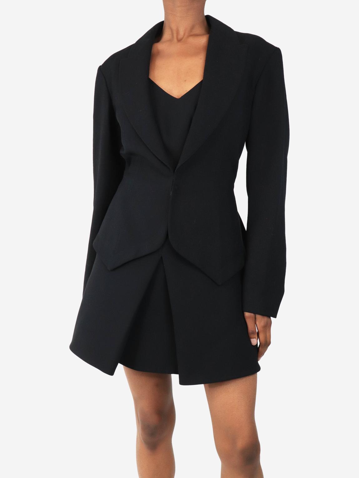 Black blazer main product photo