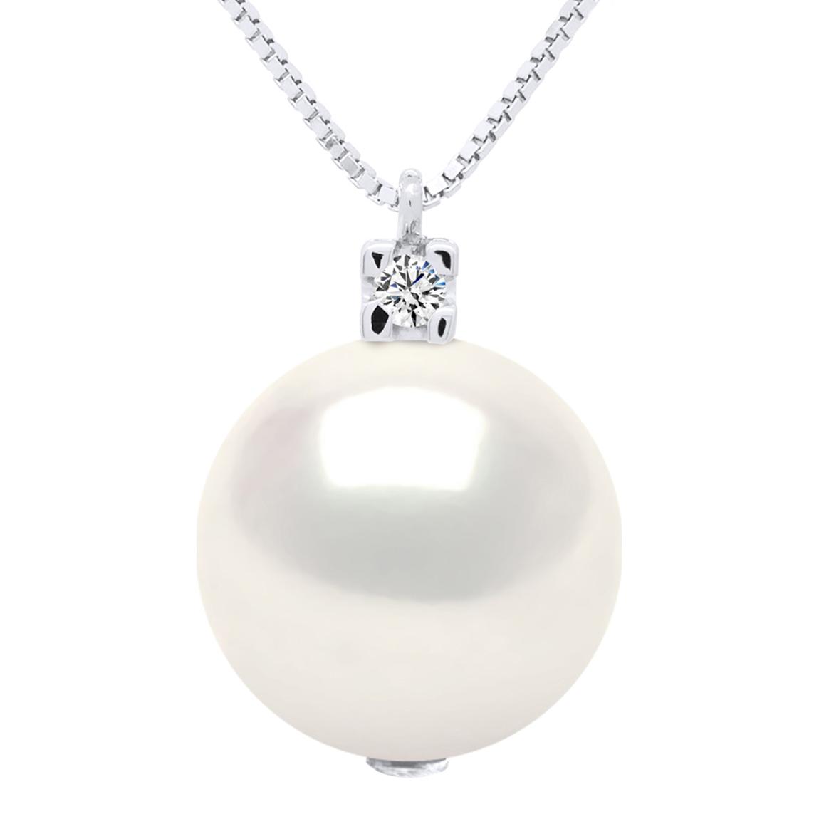 Natural White Round Pearl 10-11 mm Prestige White Gold & Diamond Necklace main product photo