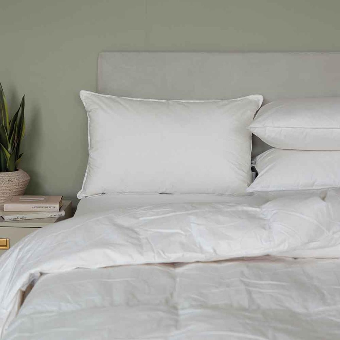 Hotel Goosedown Duvet 10.5 Tog King main product photo
