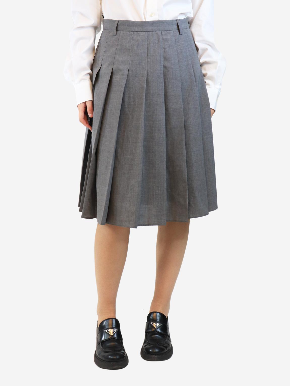 Pre-Loved Prada Grey pleated wool midi skirt - BrandAlley