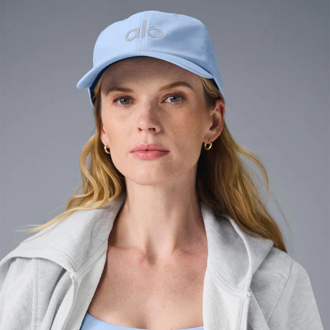 Alo Yoga Seashel Blue Performance Off-Duty Cap - BrandAlley