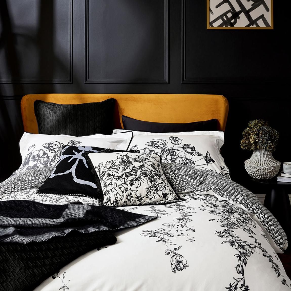 Elegance Floral Border Oxford Pillowcase main product photo