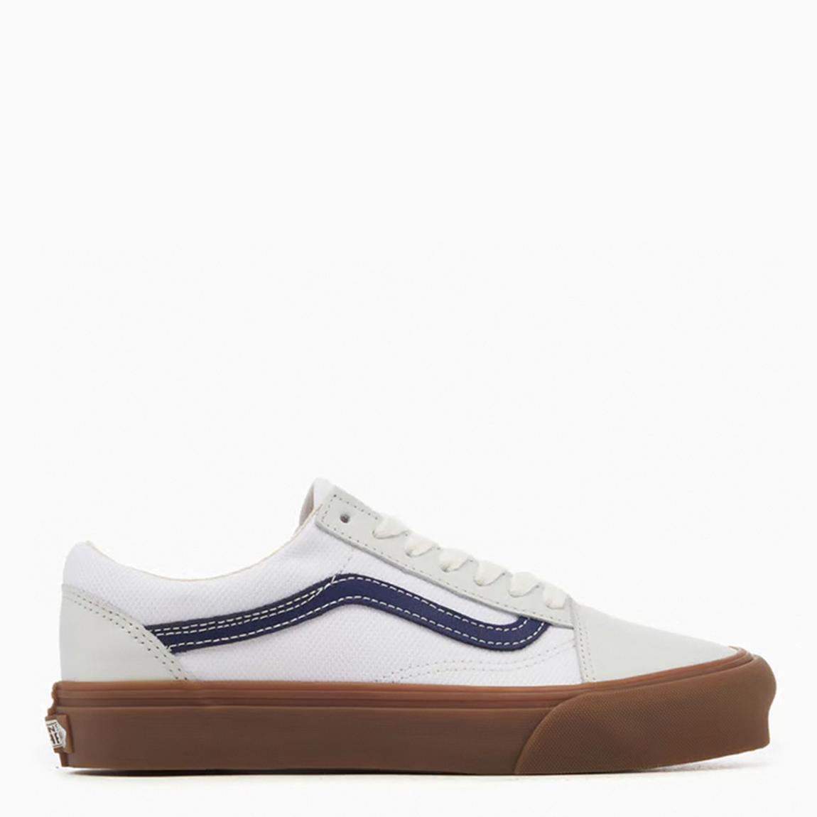 Men's White/Navy Old Skool Trainers main product photo