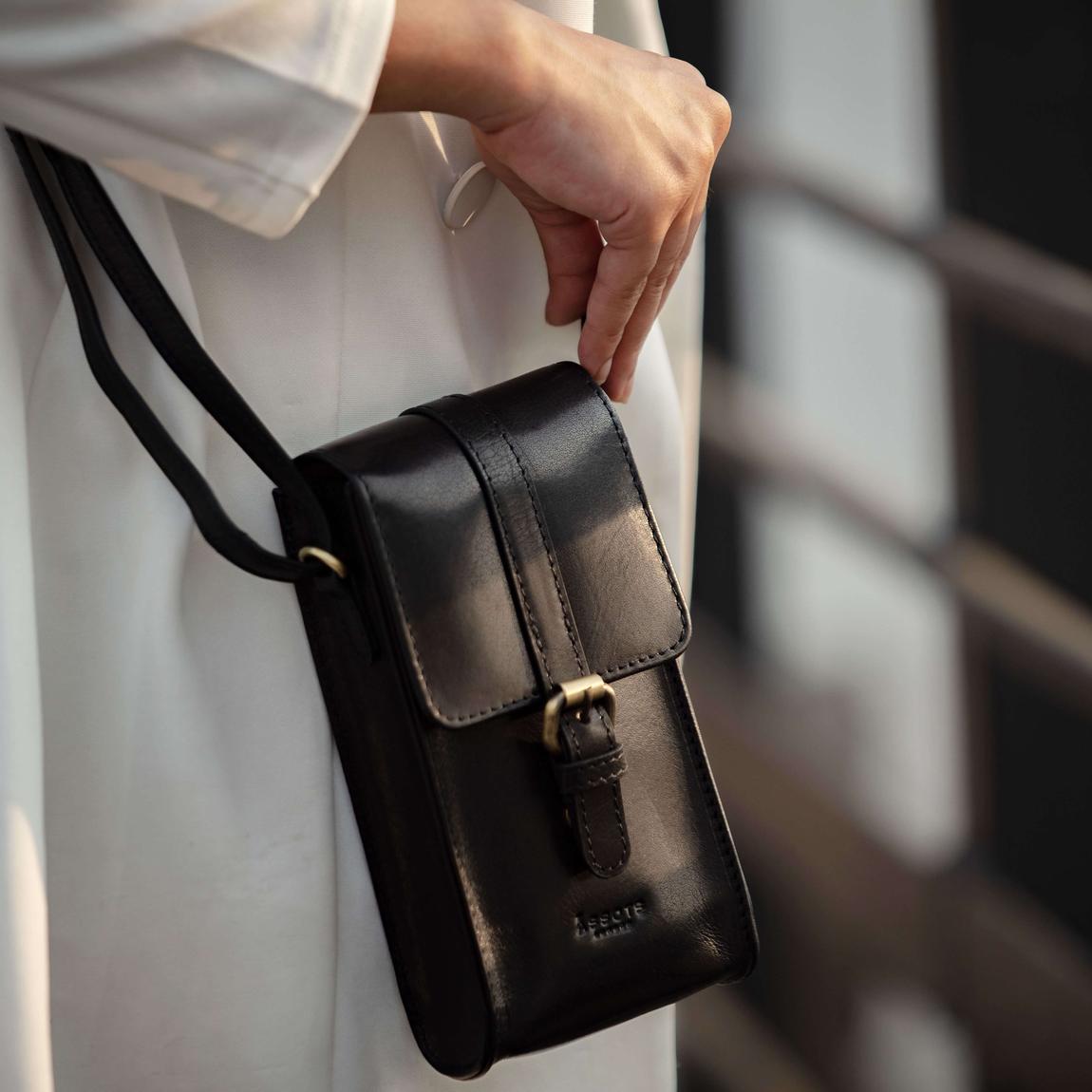 'PETRA' Polished VT Real Leather Mobile Phone Crossbody Bag main product photo