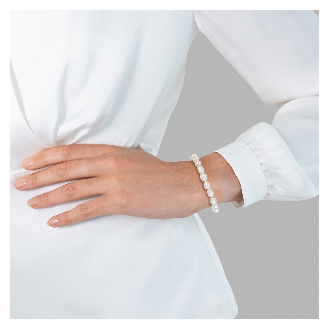 Rose Gold Freshwater Cultured White Pearl Bracelet