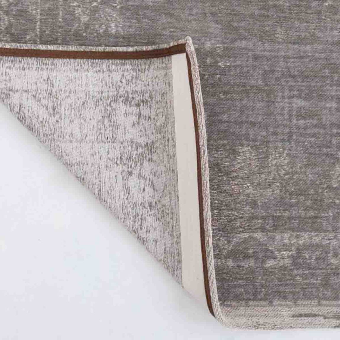 White Pepper Fading World 230 x 330 cm Rug