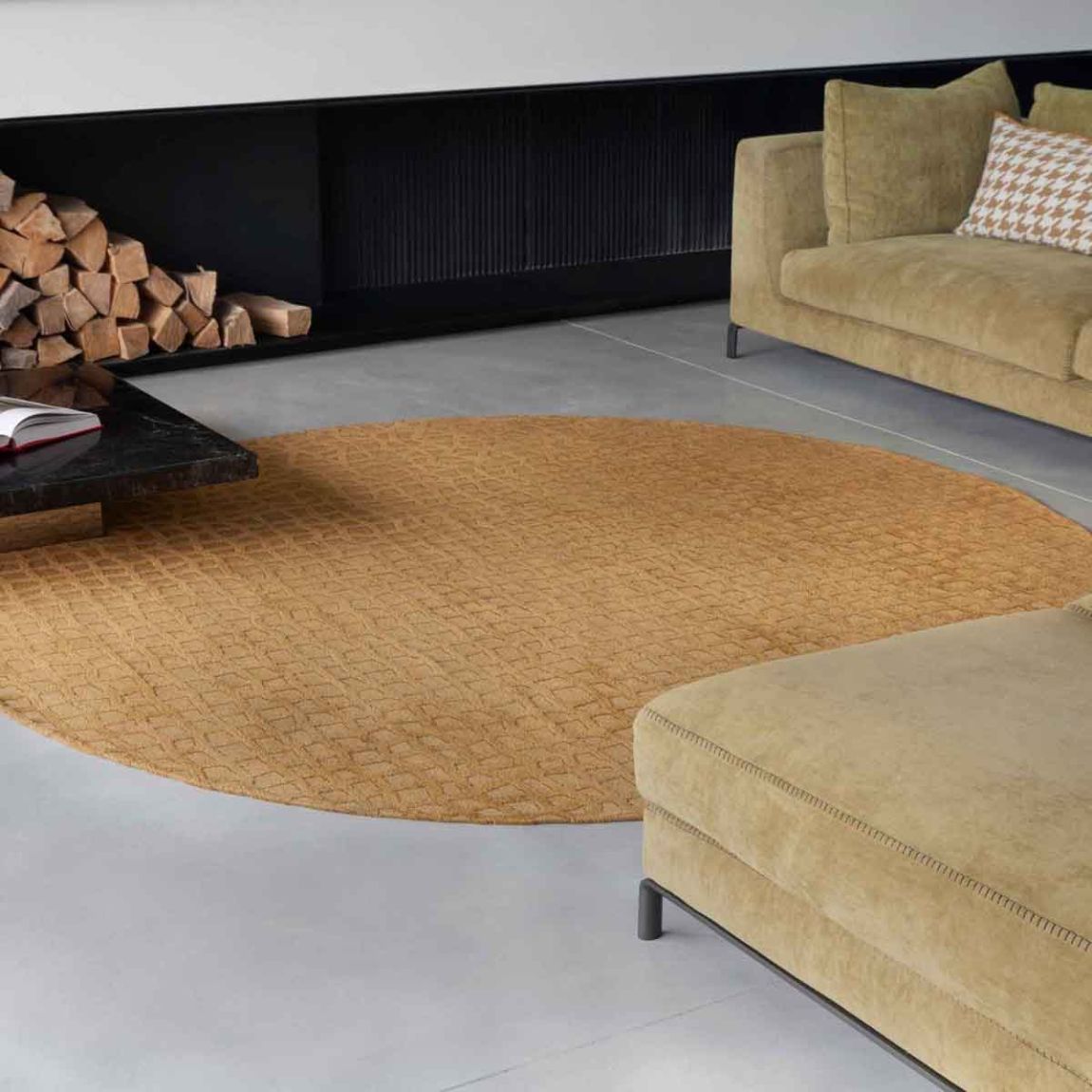 Roman Gold Trammel 240 x 240 cm Rug