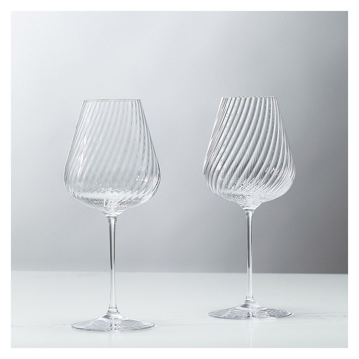 Set of 2 Vera Wang Swirl White Wine Glasses