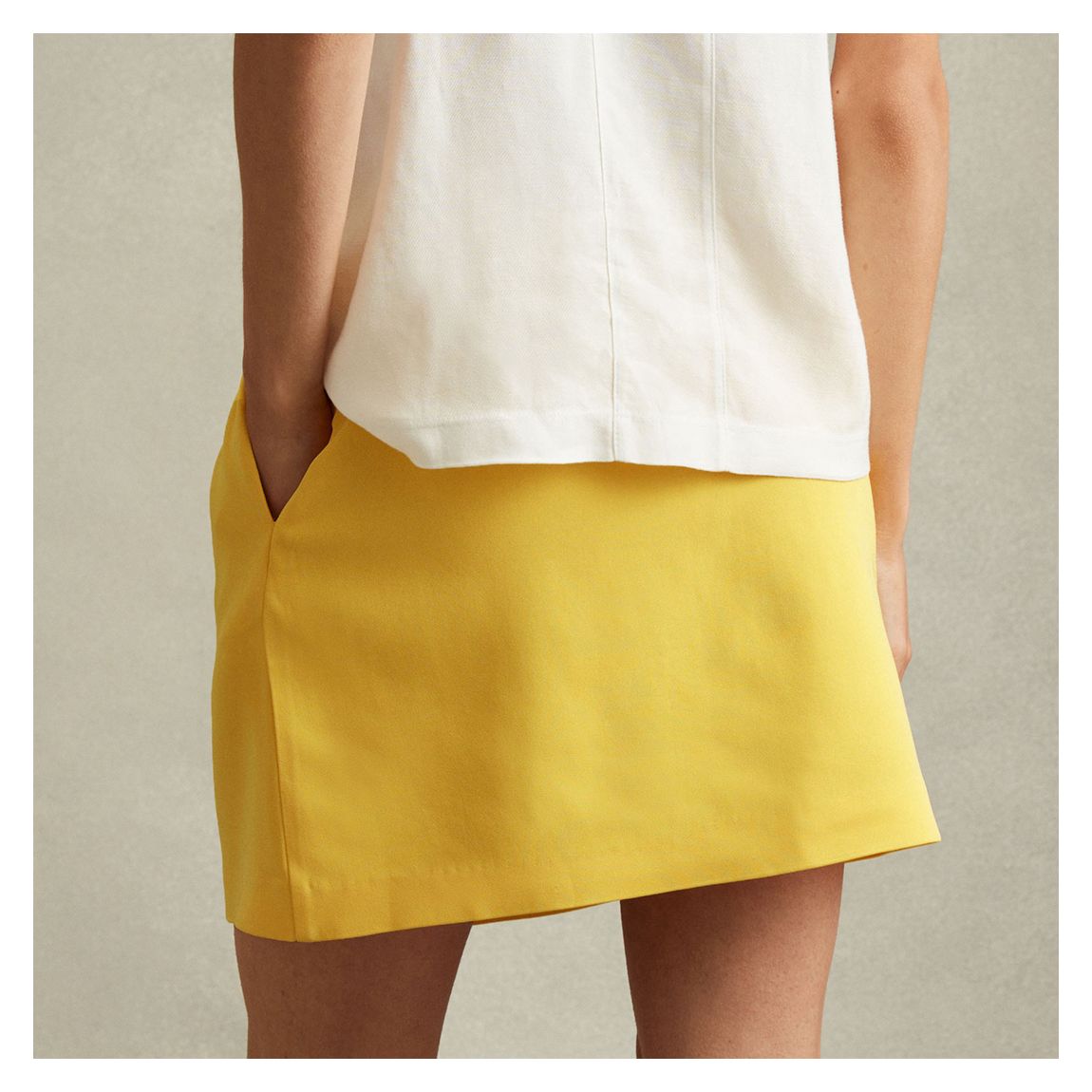 【海外限定】REISSスカート☆Yellow Cleo Cross-Over Mini Skirt 海外限定】REISSスカート☆Yellow Cleo Cross-Over Mini Skirt
