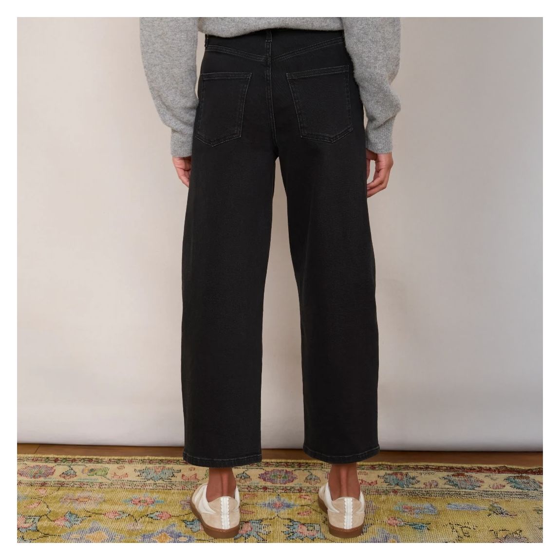 Washed Black Lula Barrel Jean