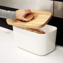 Bread Bin with Cutting Board Lid