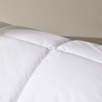 Hybrid&reg; Pair of Pillows, 47x70cm