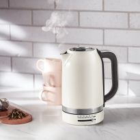 Porcelain White Kettle, 1.7L