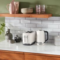 Porcelain White Kettle, 1.7L