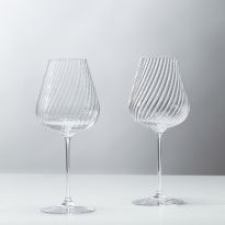Set of 2 Vera Wang Swirl White Wine Glasses