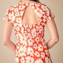 Petite Red Daisy Print Sweetheart Neckline Midi Dress