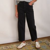 Washed Black Lula Barrel Jean