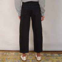 Washed Black Lula Barrel Jean