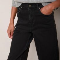Washed Black Lula Barrel Jean