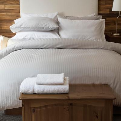 540Tc Satin Stripe Super King Duvet Cover Set, Platinum