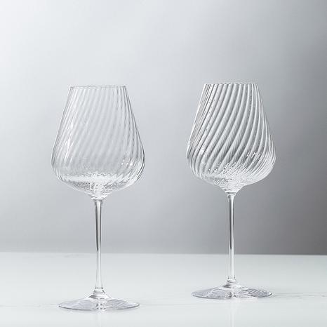 Set of 2 Vera Wang Swirl White Wine Glasses