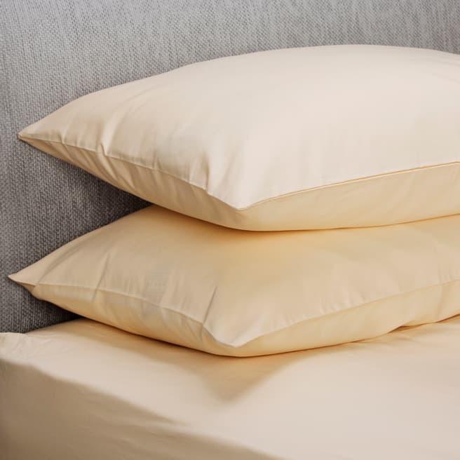 The Lyndon Company 400TC Housewife Pillowcase, Cream