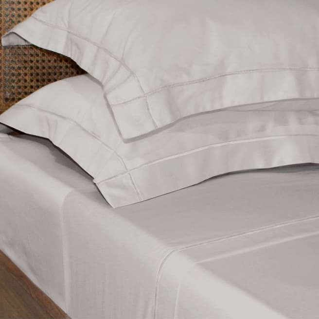 Gallery Living Pair of Two Ivory Chelsea Oxford Pillowcases