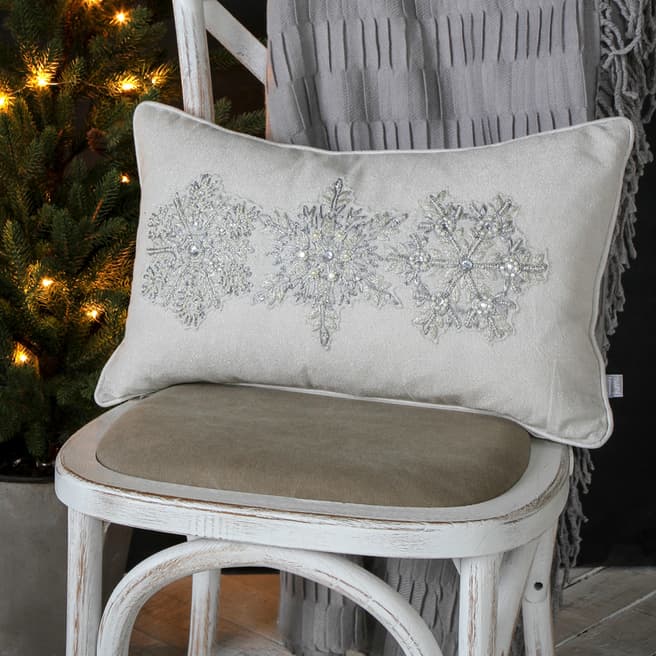 Gallery Living Cream Shimmering Snowflakes Cushion 30x50cm