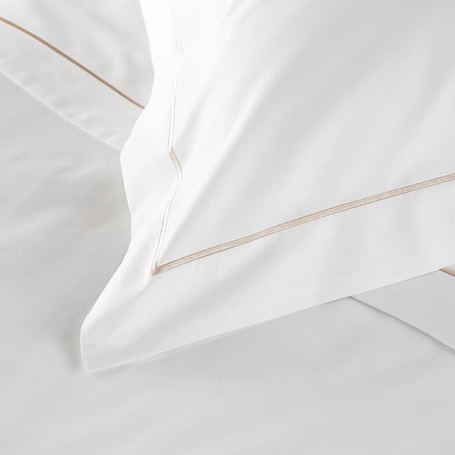 Hotel Living 800TC Single Row Cord Pair of Oxford Pillowcases, White/Flax
