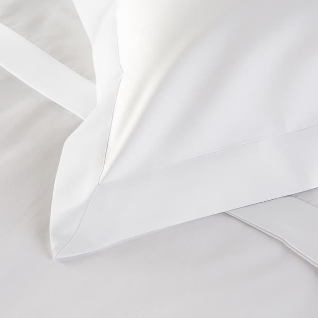 Hotel Living 800TC Wide Border Pair of Housewife Pillowcases, White/White