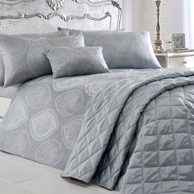 Portfolio Home Anise Quilted Bedspread, Silver