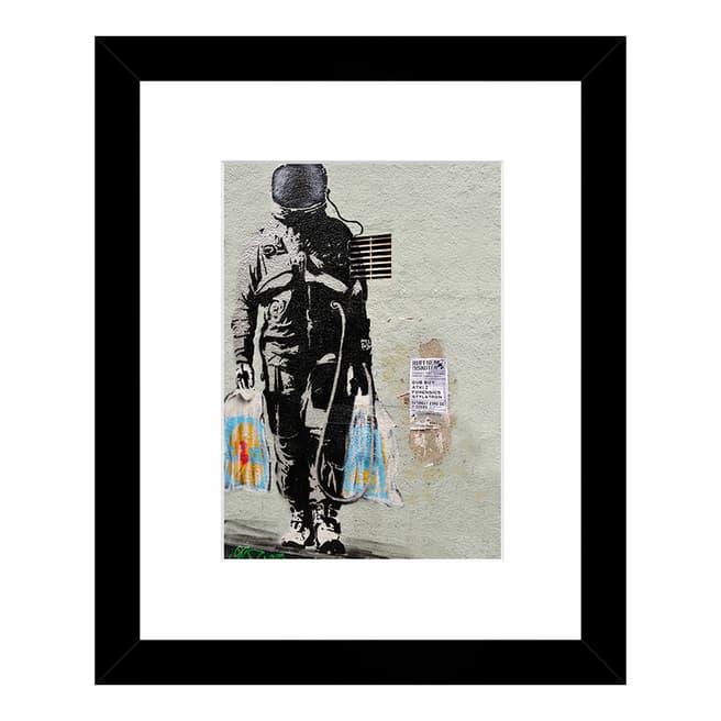 Banksy Astronaut Doing Some Shopping 2010, 30x24cm