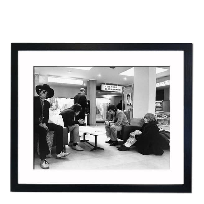 51 DNA Iconic Picture of The Rolling Stones in 1967, Framed Art Print
