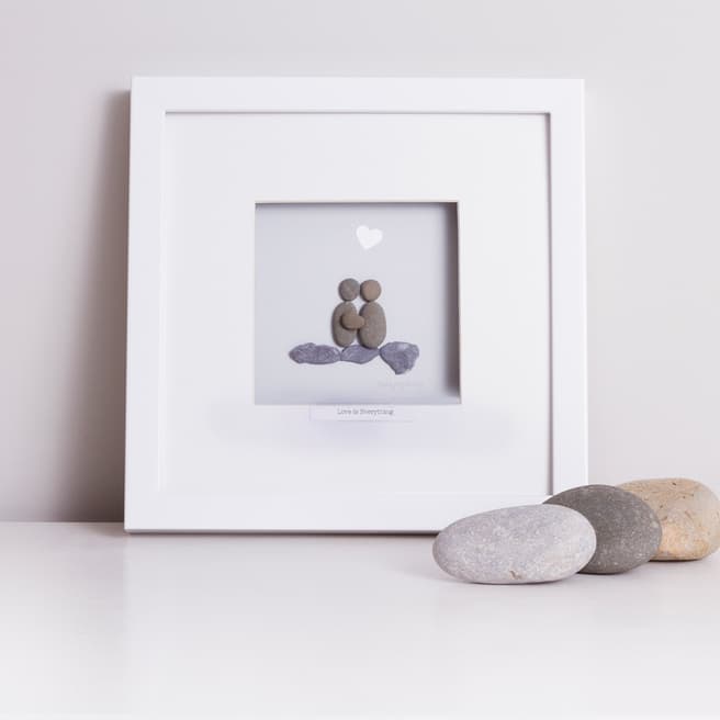 Daisy Maison "Love is Everything" Pebble Picture