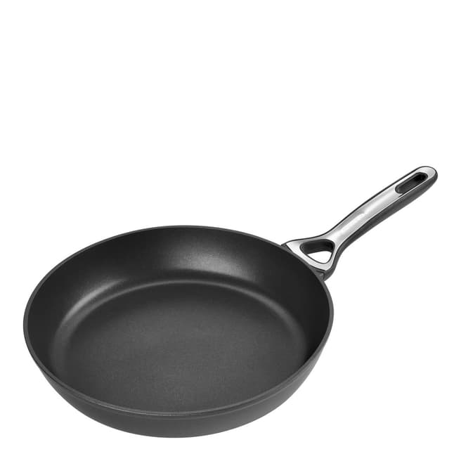 Pyrex Origin + Frying Pan