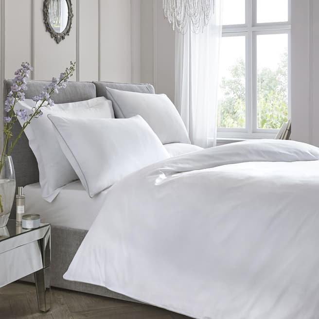 N°· Eleven Contrast Piping Single Duvet Cover Set, White/Silver